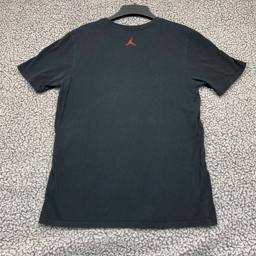 Air Jordan Shirt Men Medium Now Serving All J's Jumpman Short‎ Sleeve Cotton M